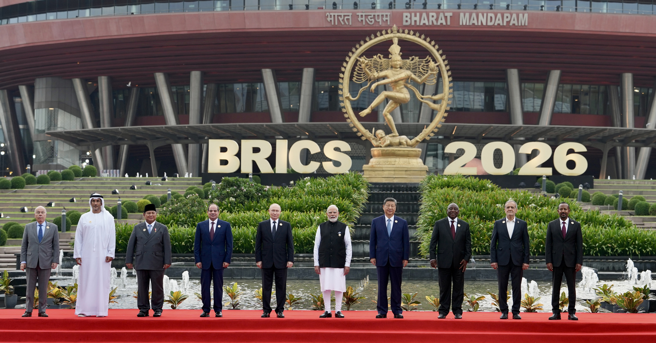 BRICS leaders in a group photograph outside Bharat Mandapam in New Delhi